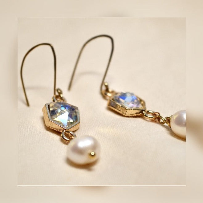 Drop Pearl & Gold Earrings