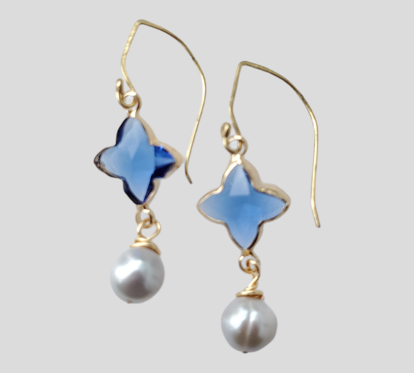 Quatrefoil and Grey Pearl Drop Earrings